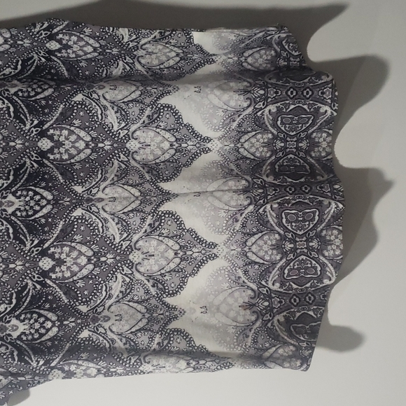 Top - Picture 3 of 8